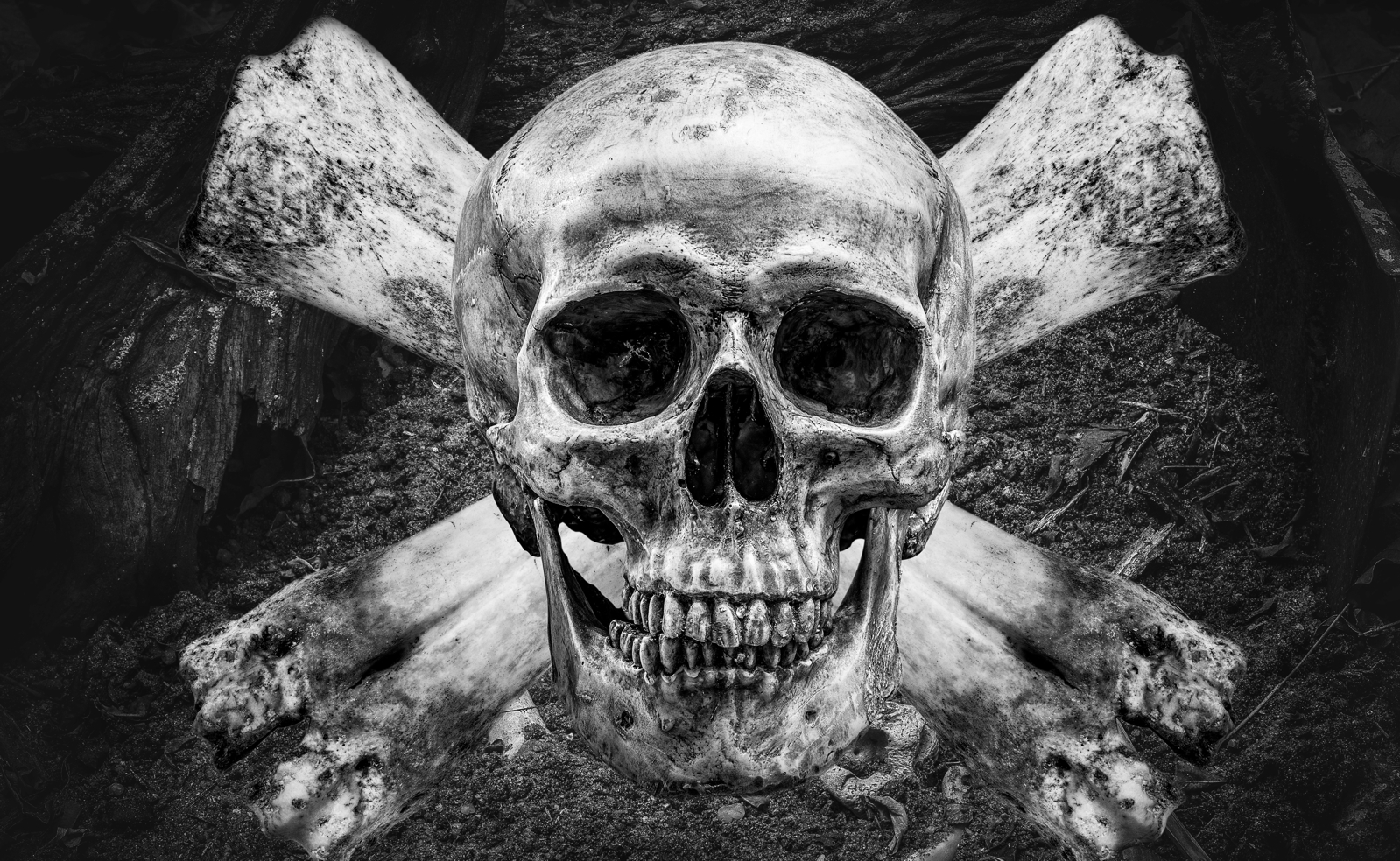 Couchtisch Tisch Totenkopf Knochen Skull