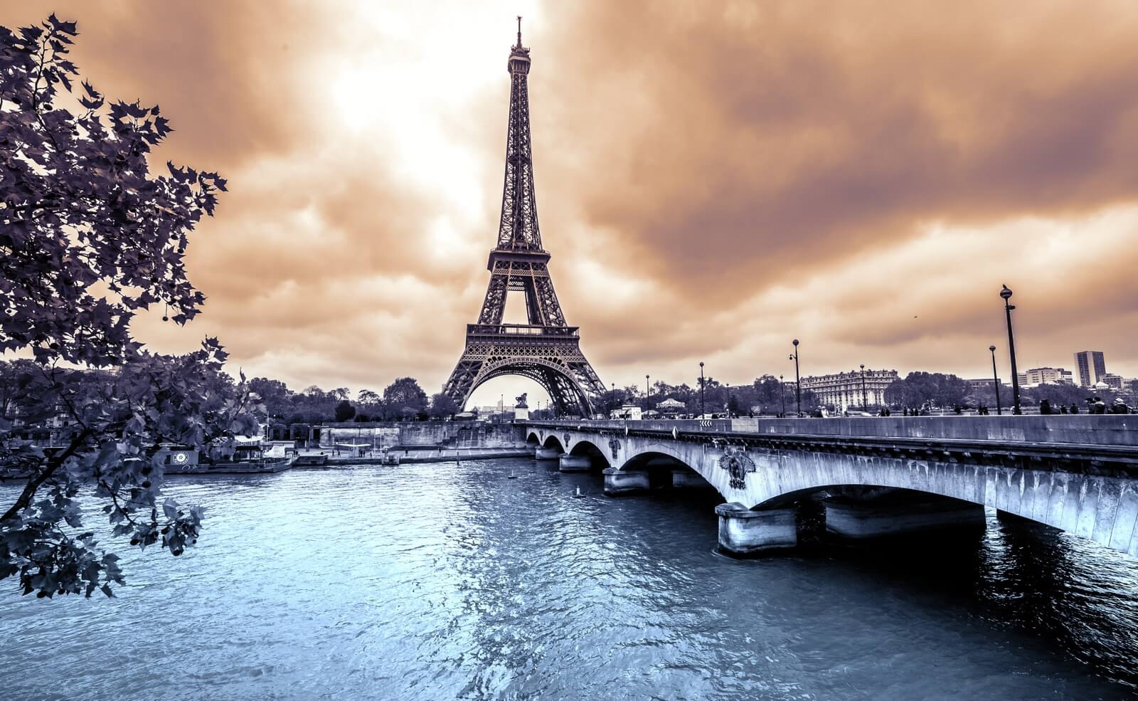 Couchtisch Tisch mit Motiv Bild Paris Frankreich Eiffelturm 1